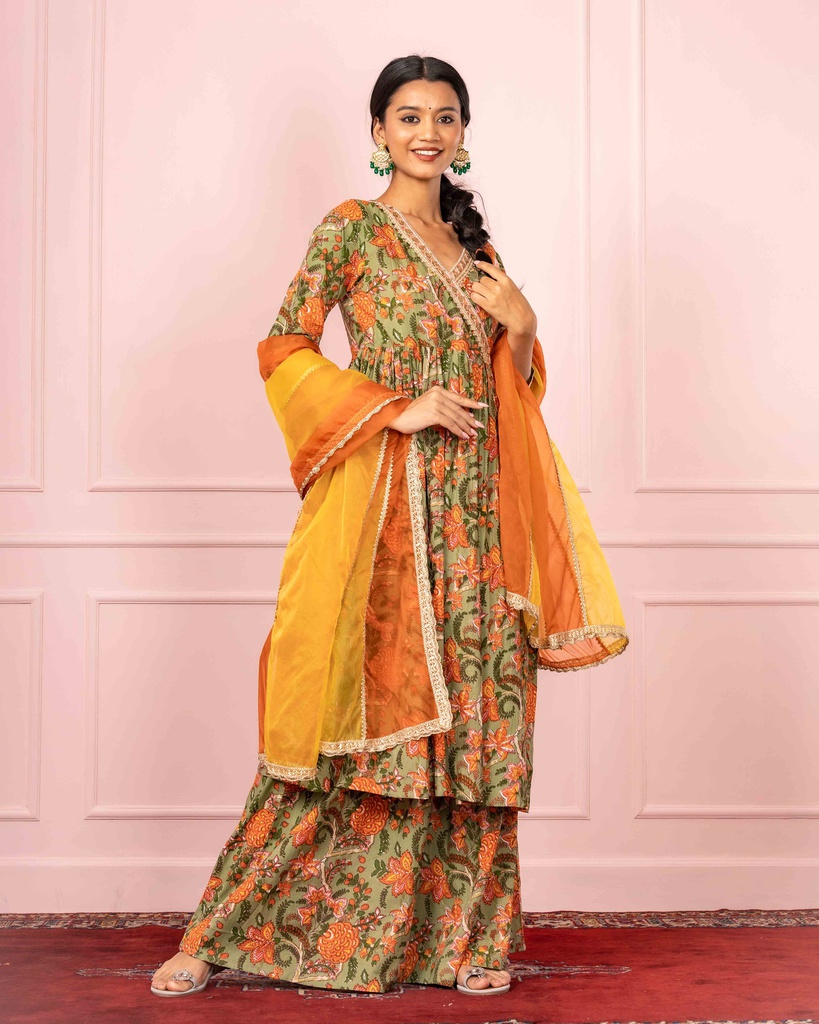 Tissu Women's Plus Size Orange Floral Cotton Kurta Set - 3 Piece Outfit With Dupatta & Palazzo